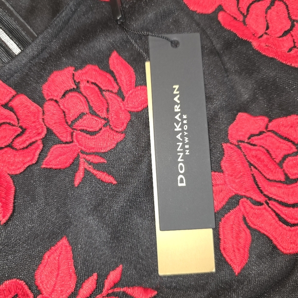 Donna Karan Black & Embroidered Red Roses Dress Size 4 NWT - Picture 11 of 15